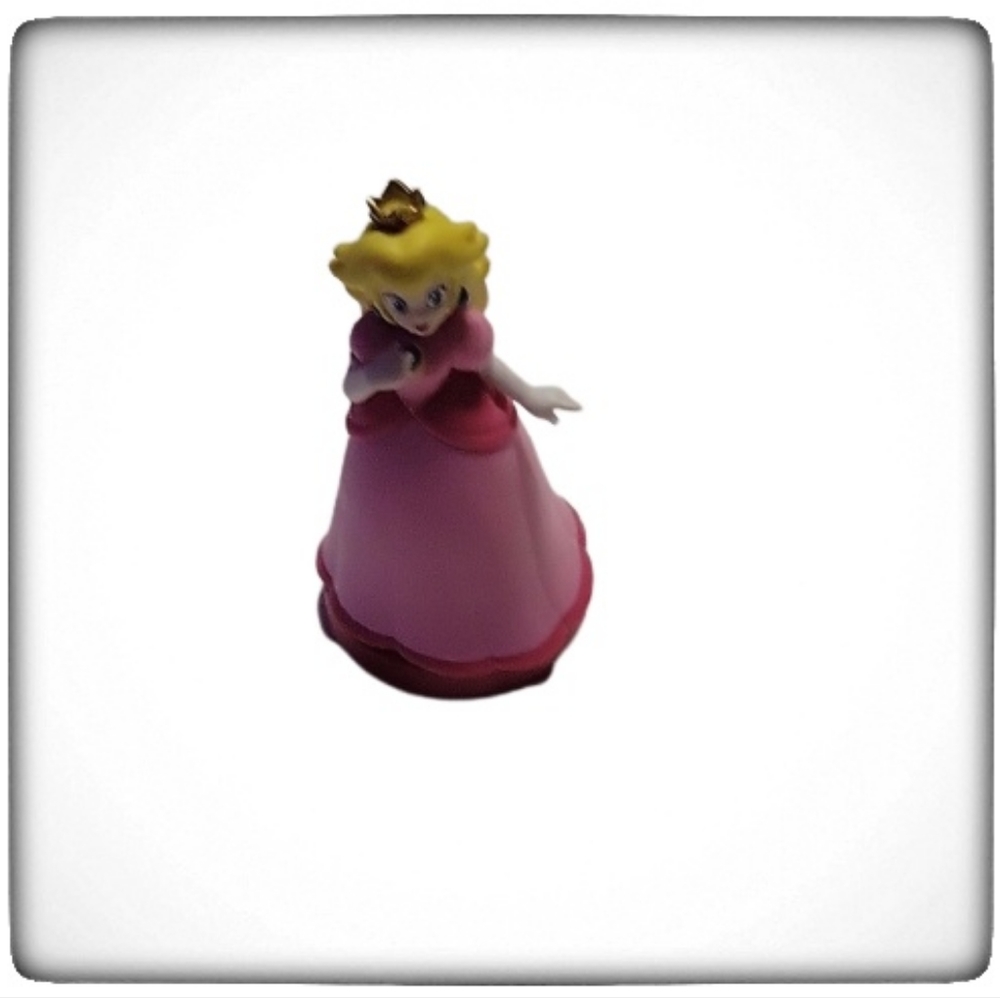 Princess Peach Amiibo - Super Mario Series [Nintendo Accessory]